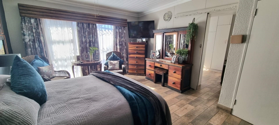 5 Bedroom Property for Sale in Dan Pienaar Free State